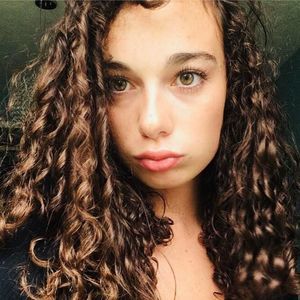 Meet your Posher, Gabrielle